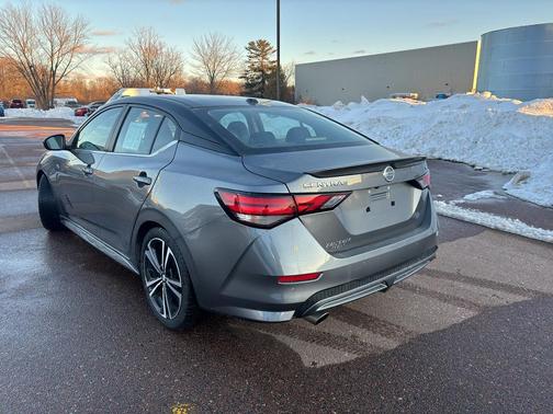 2021 Nissan Sentra SR