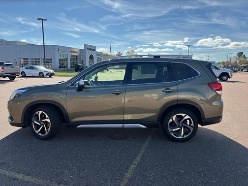 2022 Subaru Forester Touring