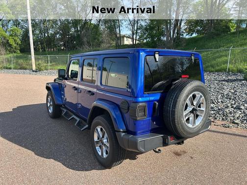 Ocean Blue Metallic 2019 Jeep Wrangler Unlimited Sahara