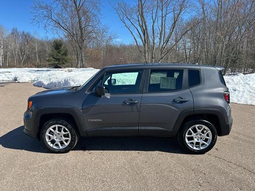 2023 Jeep Renegade Latitude
