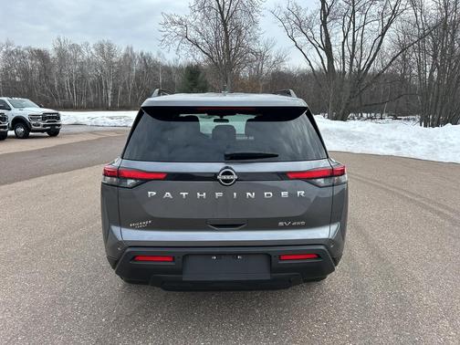 2024 Nissan Pathfinder SV 4WD