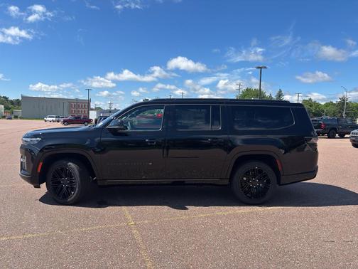High Gloss Black 2026 Jeep Grand Wagoneer L Limited Reserve 4x4