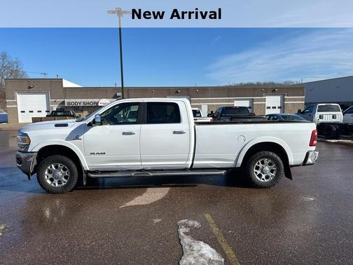 2020 RAM 2500 Laramie Crew Cab 4x4 8' Box