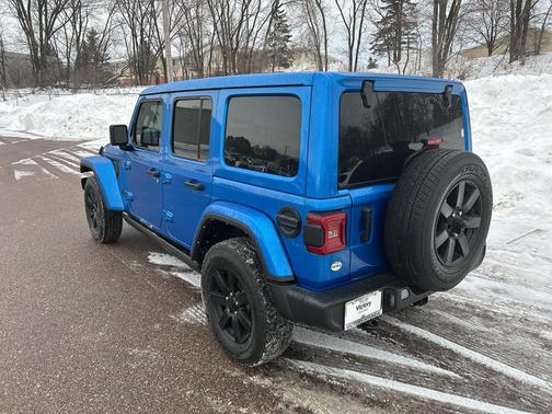 2024 Jeep Wrangler 4-Door Sahara 4x4