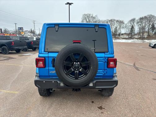 2024 Jeep Wrangler 4-Door Sahara 4x4