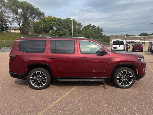 2022 Jeep Wagoneer Series II 4x4