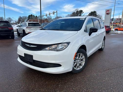 2026 Chrysler Voyager LX