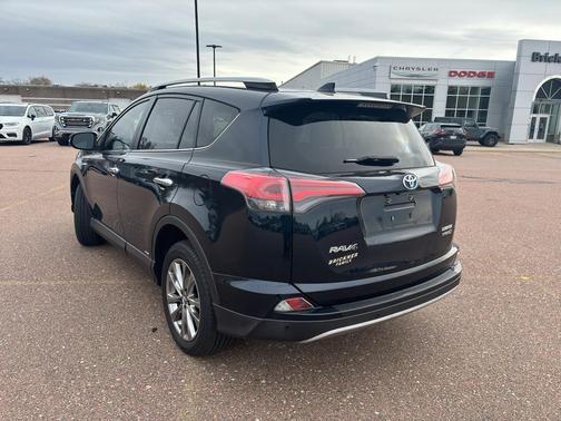 2018 Toyota RAV4 Hybrid SE