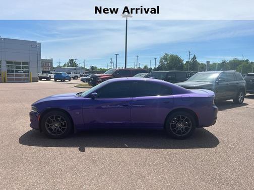 Plum Crazy Pearlcoat 2018 Dodge Charger GT