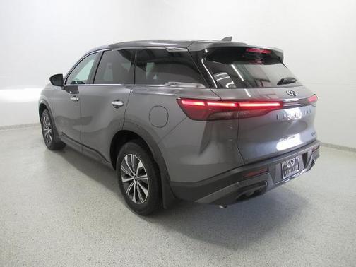 2025 INFINITI QX60 PURE