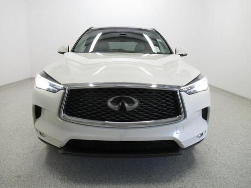 2022 INFINITI QX50 LUXE
