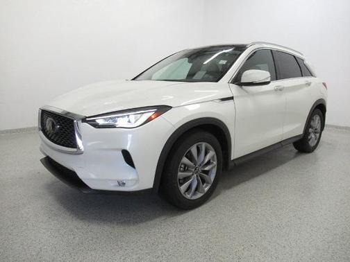 2022 INFINITI QX50 LUXE
