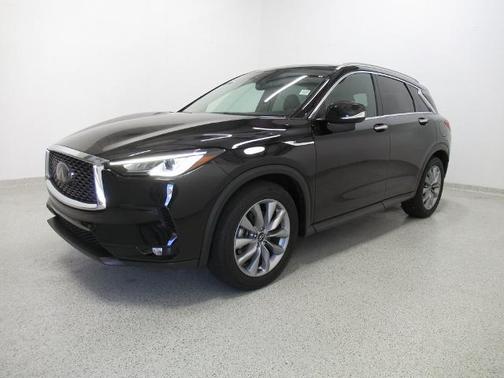 2022 INFINITI QX50 LUXE