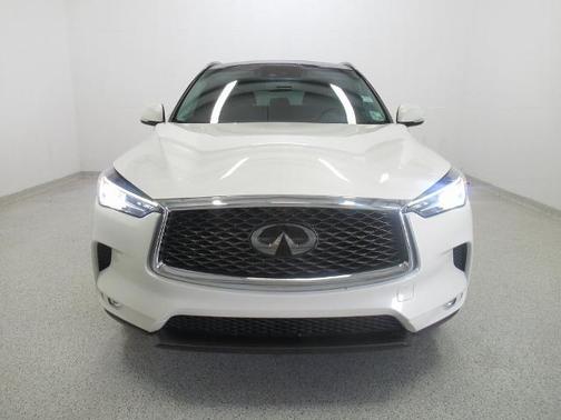 2022 INFINITI QX50 LUXE