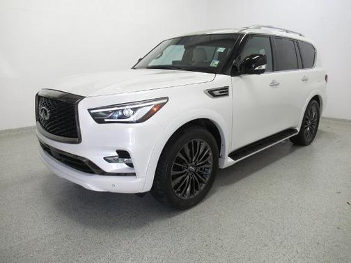 2024 INFINITI QX80 SENSORY