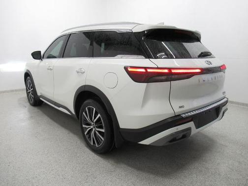 Majestic White 2023 INFINITI QX60 SENSORY
