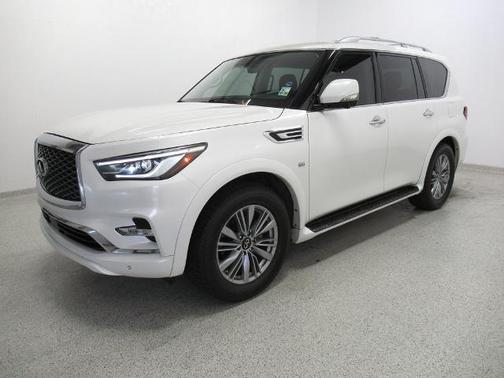 2019 INFINITI QX80 LUXE