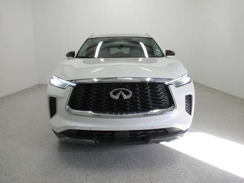 Majestic White 2023 INFINITI QX60 SENSORY