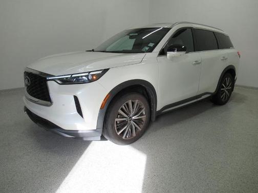 Majestic White 2023 INFINITI QX60 SENSORY