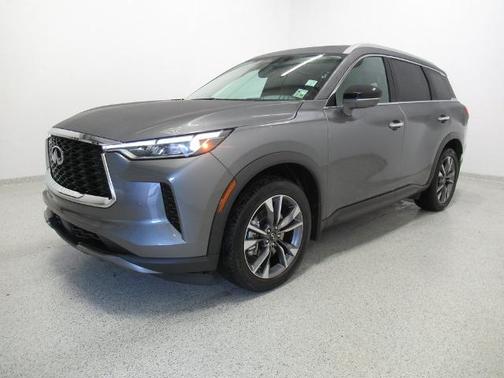 2022 INFINITI QX60 LUXE