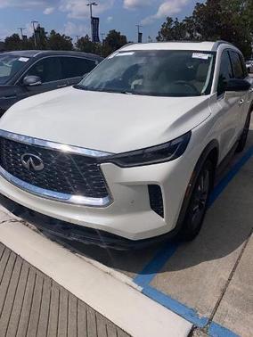 2024 INFINITI QX60 LUXE