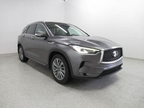 2023 INFINITI QX50 LUXE