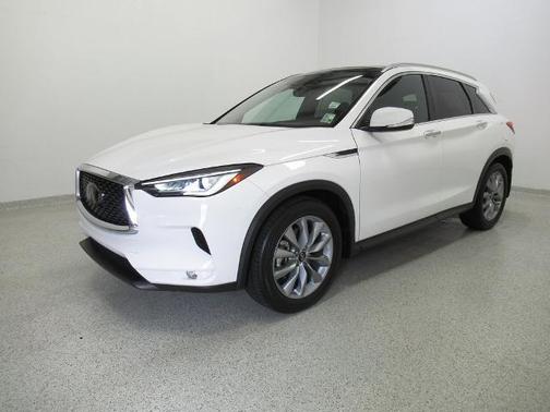 2022 INFINITI QX50 LUXE
