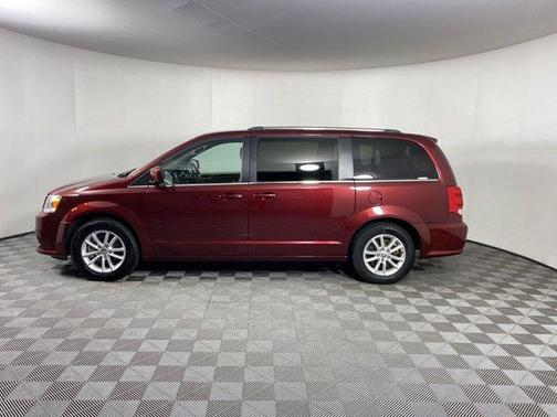 Photo 3 of 36 of 2020 Dodge Grand Caravan SXT