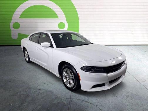 Photo 1 of 25 of 2019 Dodge Charger SXT