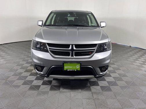 Photo 2 of 33 of 2019 Dodge Journey GT