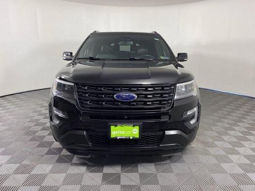 Photo 2 of 27 of 2017 Ford Explorer sport
