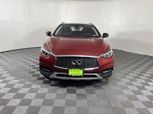 Photo 2 of 35 of 2018 INFINITI QX30 Premium