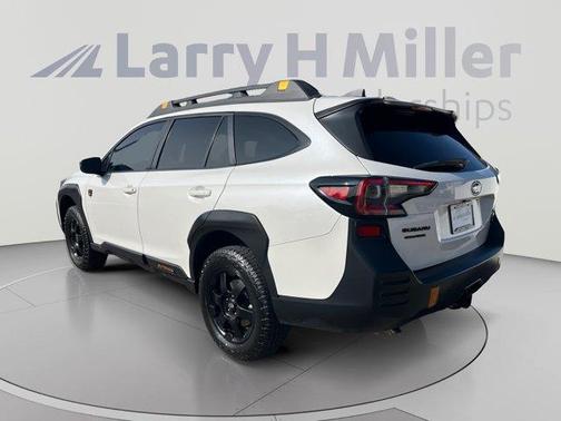 Crystal White Pearl 2024 Subaru Outback Wilderness
