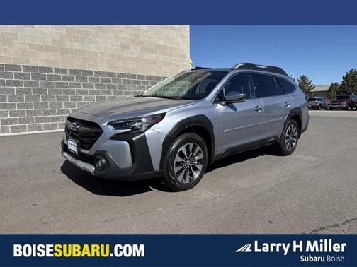 Ice Silver Metallic 2025 Subaru Outback Touring