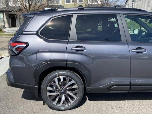 Magnetite Gray Metallic 2026 Subaru Forester Touring