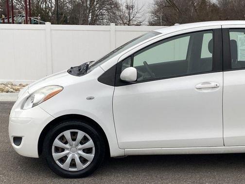 2009 Toyota Yaris S