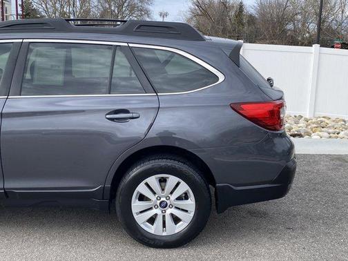 2019 Subaru Outback 2.5i