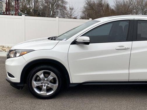 2016 Honda HR-V EX-L w/Navigation