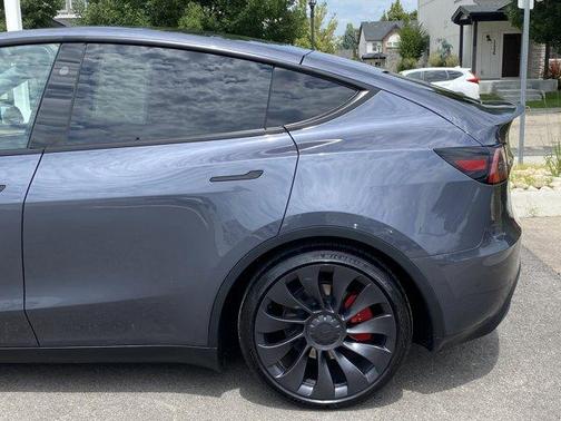 2023 Tesla Model Y Performance