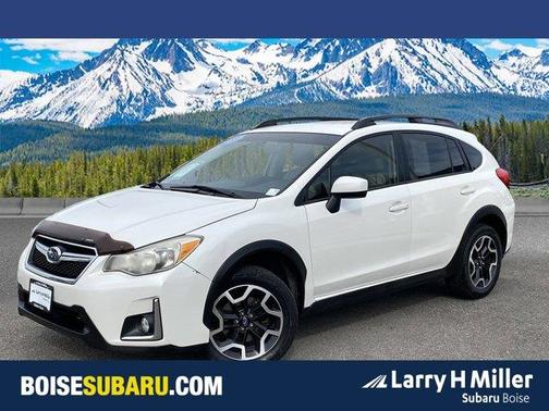 Crystal White Pearl 2016 Subaru Crosstrek 2.0i Premium