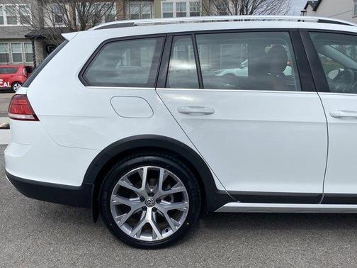 2018 Volkswagen Golf Alltrack TSI SEL