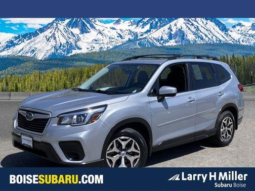 Ice Silver Metallic 2019 Subaru Forester Premium
