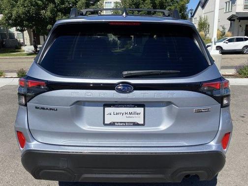 2025 Subaru Forester Hybrid Premium