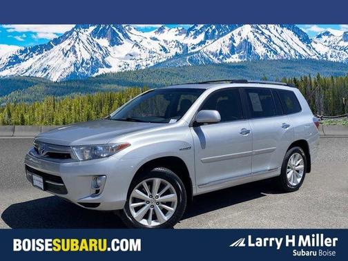 Classic Silver Metallic 2013 Toyota Highlander Hybrid Limited
