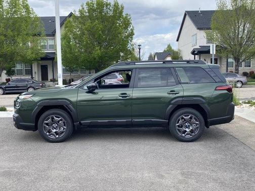 Deep Emerald Green 2026 Subaru Outback Premium