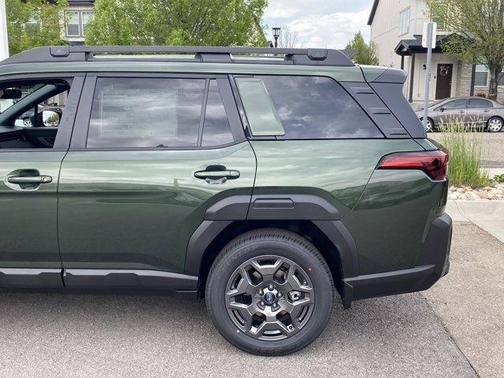 Deep Emerald Green 2026 Subaru Outback Premium