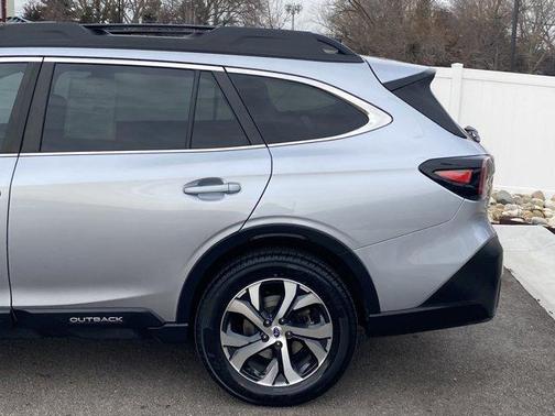 2022 Subaru Outback Limited XT