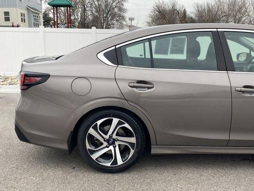 2022 Subaru Legacy Limited XT