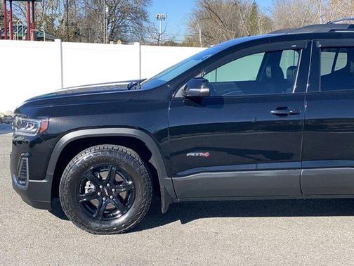 2021 GMC Acadia AT4
