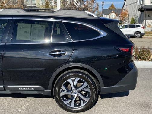 2022 Subaru Outback Touring